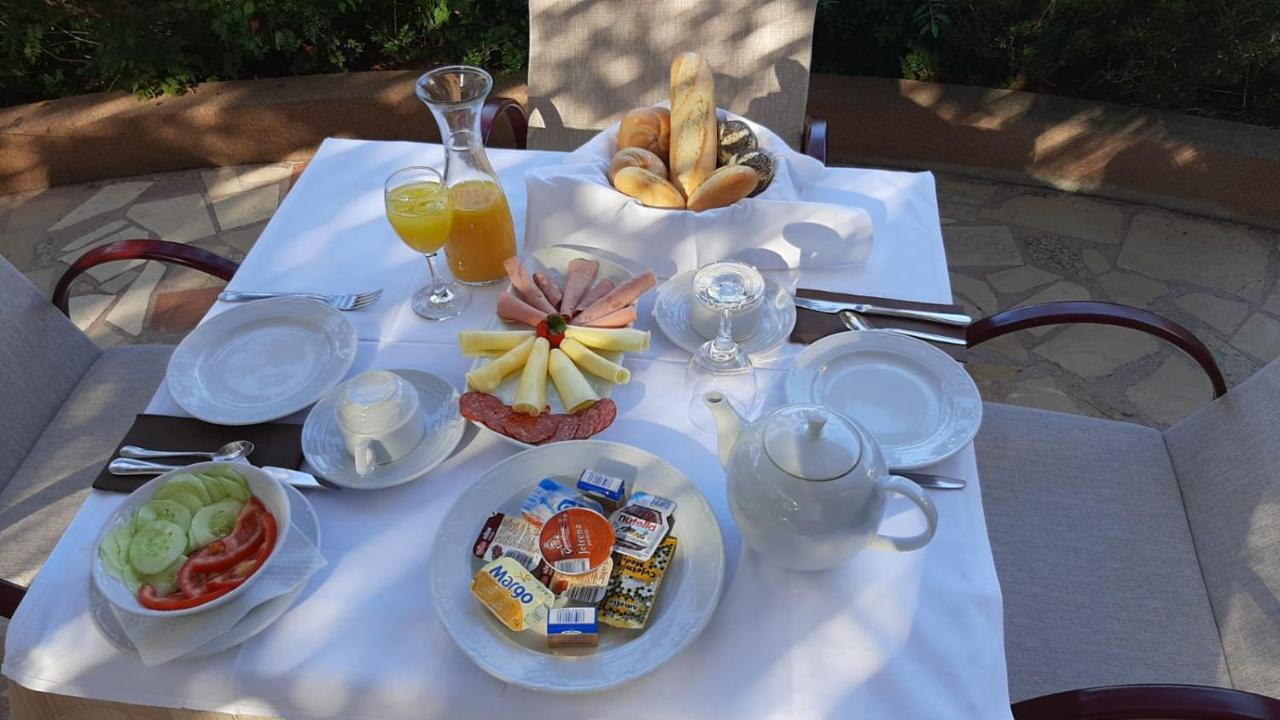 Dalmacija Bed & Breakfast Omis Bagian luar foto