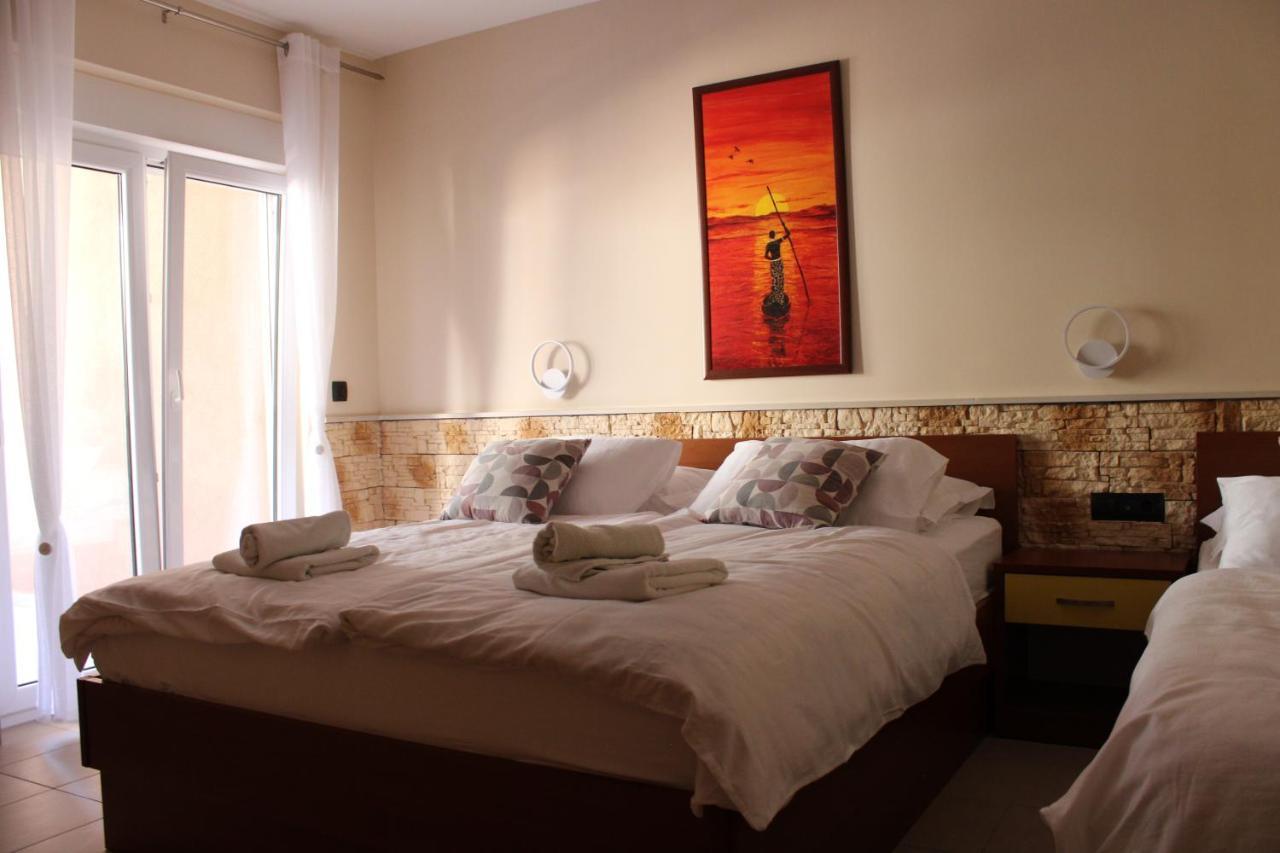 Dalmacija Bed & Breakfast Omis Bagian luar foto