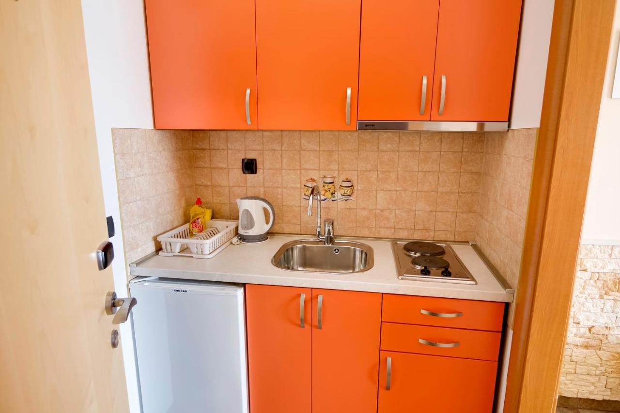Dalmacija Bed & Breakfast Omis Bagian luar foto