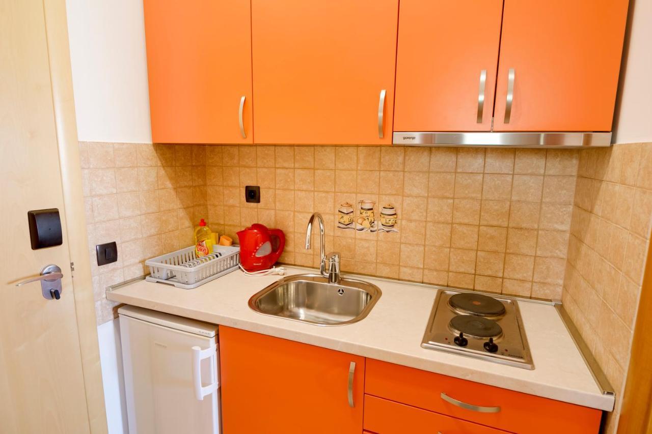 Dalmacija Bed & Breakfast Omis Bagian luar foto