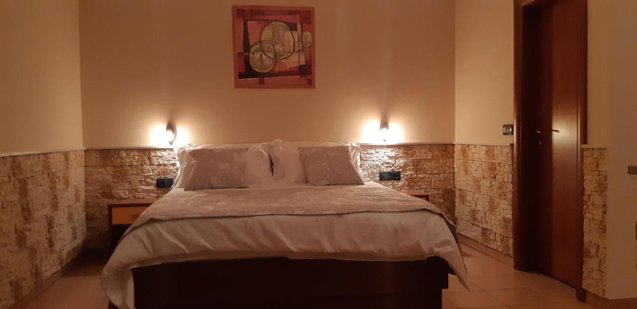Dalmacija Bed & Breakfast Omis Bagian luar foto
